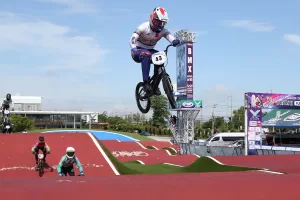 bmx26012401