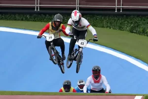 bmx26012402